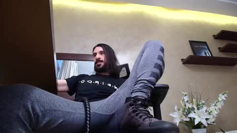 Snapshot of axelcolton chatting on 17, 12, 2024 AxelColton online show from 17, 12, 2024