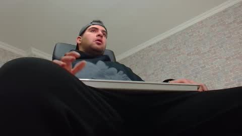 Snapshot of axelcolton chatting on 28, 12, 2024 AxelColton online show from 28, 12, 2024
