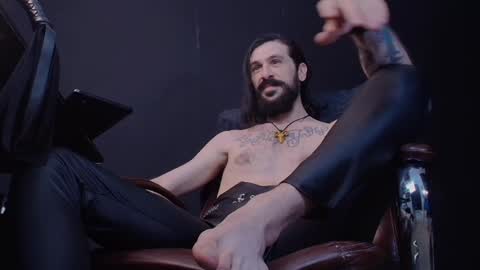 Snapshot of axelcolton chatting on 1, 2, 2025 AxelColton online show from 1, 2, 2025