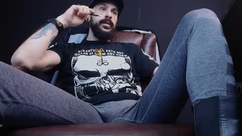 Snapshot of axelcolton chatting on 2, 2, 2025 AxelColton online show from 2, 2, 2025