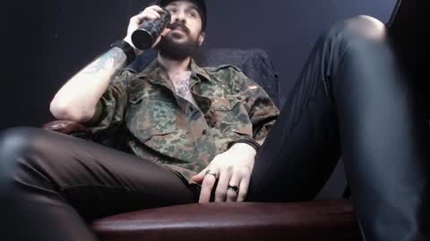 Snapshot of axelcolton chatting on 19, 2, 2025 AxelColton online show from 19, 2, 2025