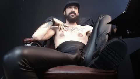 Snapshot of axelcolton chatting on 19, 2, 2025 AxelColton online show from 19, 2, 2025