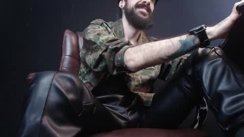 Snapshot of axelcolton chatting on 22, 2, 2025 AxelColton online show from 22, 2, 2025