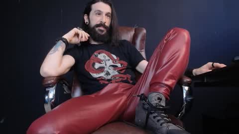 Snapshot of axelcolton chatting on 7, 3, 2025 AxelColton online show from 7, 3, 2025