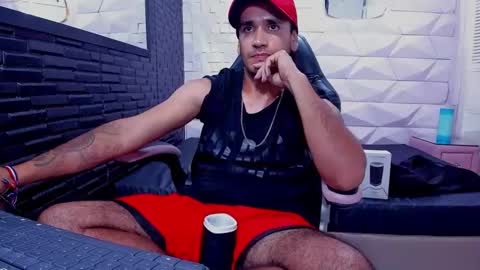 Axell Cross2 online show from 30, 1, 2025