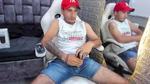 Axell Cross2 online show from 4, 2, 2025