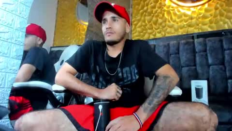 Axell Cross2 online show from 1, 3, 2025