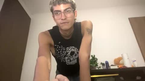 Axel  online show from 6, 1, 2025