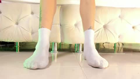 Snapshot of axellcollins chatting on 22, 4, 2026 im your little femboy ALEX online show from 22, 4, 2026