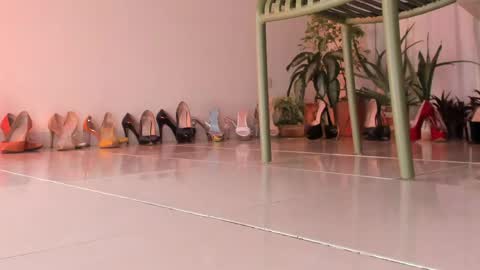 Snapshot of axellcollins chatting on 26, 5, 2026 im your little femboy ALEX online show from 26, 5, 2026