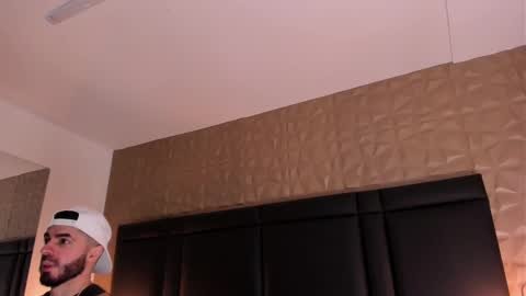 Axel Thompsom online show from 10, 10, 2025