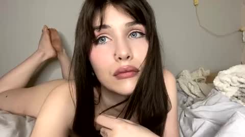 Snapshot of ayaderen chatting on 16, 1, 2025 im Aya welcome to my room online show from 16, 1, 2025
