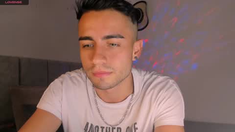 Snapshot of aydan_stiven9 chatting on 12, 12, 2024 AYDAN STIVEN OF AYDANSTIVEN online show from 12, 12, 2024