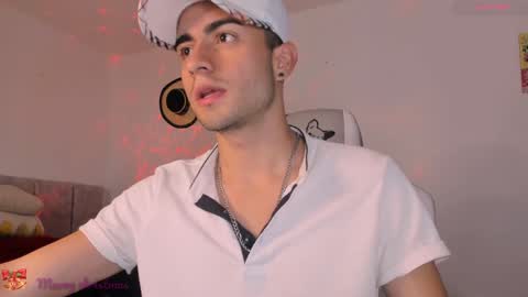 Snapshot of aydan_stiven9 chatting on 25, 12, 2024 AYDAN STIVEN OF AYDANSTIVEN online show from 25, 12, 2024