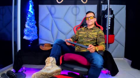 Snapshot of aydenmillerdom chatting on 10, 12, 2024 Ayden Miller online show from 10, 12, 2024