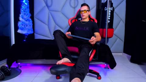 Snapshot of aydenmillerdom chatting on 10, 12, 2024 Ayden Miller online show from 10, 12, 2024