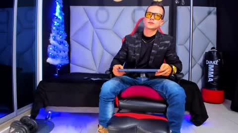 Snapshot of aydenmillerdom chatting on 13, 12, 2024 Ayden Miller online show from 13, 12, 2024