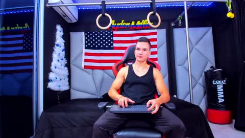 Snapshot of aydenmillerdom chatting on 2, 1, 2025 Ayden Miller online show from 2, 1, 2025