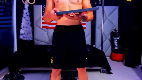 Snapshot of aydenmillerdom chatting on 5, 1, 2025 Ayden Miller online show from 5, 1, 2025