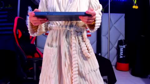 Snapshot of aydenmillerdom chatting on 6, 1, 2025 Ayden Miller online show from 6, 1, 2025