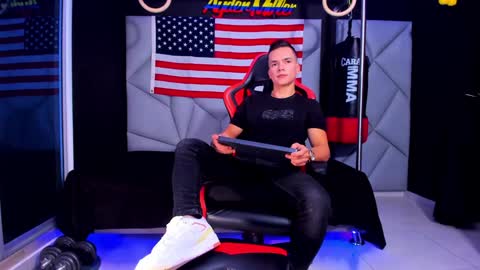 Snapshot of aydenmillerdom chatting on 10, 1, 2025 Ayden Miller online show from 10, 1, 2025