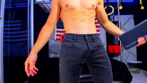 Snapshot of aydenmillerdom chatting on 14, 1, 2025 Ayden Miller online show from 14, 1, 2025