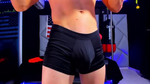 Snapshot of aydenmillerdom chatting on 24, 1, 2025 Ayden Miller online show from 24, 1, 2025