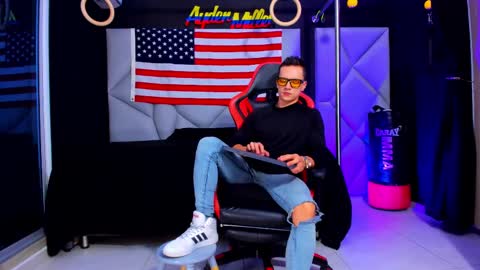 Snapshot of aydenmillerdom chatting on 9, 2, 2025 Ayden Miller online show from 9, 2, 2025