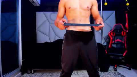 Snapshot of aydenmillerdom chatting on 8, 3, 2025 Ayden Miller online show from 8, 3, 2025