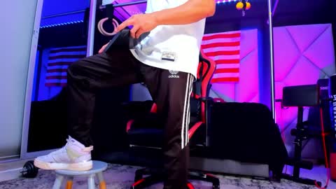 Snapshot of aydenmillerdom chatting on 24, 9, 2025 Ayden Miller online show from 24, 9, 2025