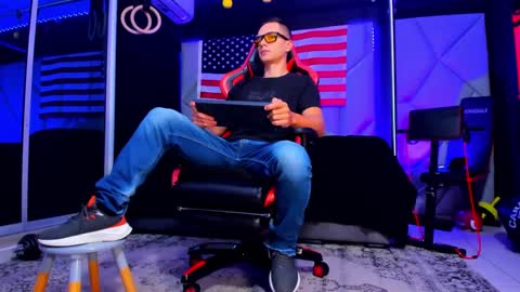 Snapshot of aydenmillerdom chatting on 30, 9, 2025 Ayden Miller online show from 30, 9, 2025