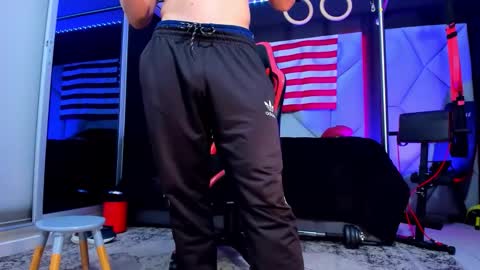 Snapshot of aydenmillerdom chatting on 7, 10, 2025 Ayden Miller online show from 7, 10, 2025