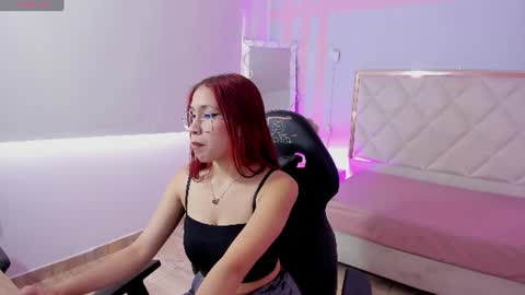 aylaa_tay online show from 12, 6, 2026