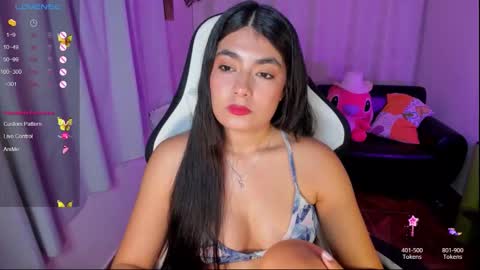 Snapshot of aylenmiller_ chatting on 9, 11, 2025 Aylen online show from 9, 11, 2025