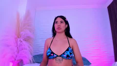 aylinlove_ online show from 10, 6, 2026
