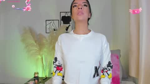 Aylin  online show from 17, 9, 2025