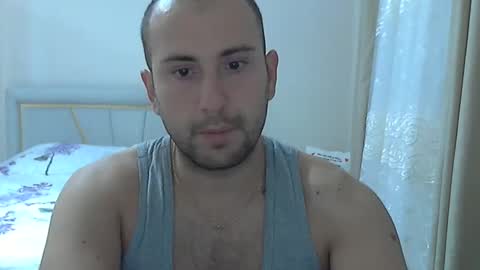 Snapshot of aymax95 chatting on 15, 10, 2025 AYBOY online show from 15, 10, 2025