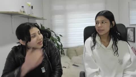 Snapshot of aysha_winxx chatting on 7, 10, 2025 aysha_winxx online show from 7, 10, 2025