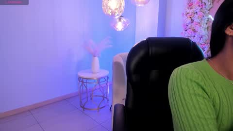 Ayshel online show from 9, 10, 2025