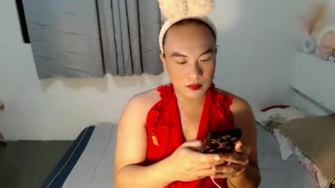 ayumi online show from 13, 4, 2026