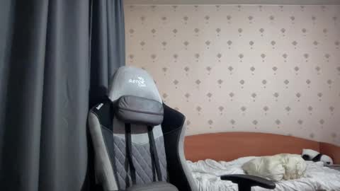 azazelmax online show from 29, 1, 2025