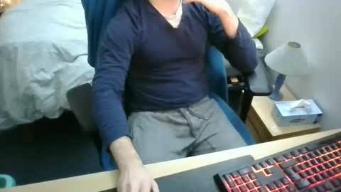 Snapshot of azdert210 chatting on 10, 2, 2025 Azdert21 online show from 10, 2, 2025