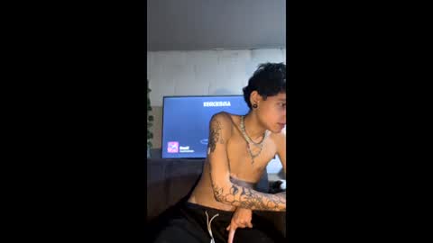 Snapshot of aztecroz chatting on 10, 6, 2026 aztecroz online show from 10, 6, 2026
