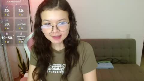Snapshot of azu_chan chatting on 26, 5, 2026 Azu online show from 26, 5, 2026