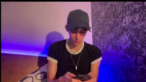 Snapshot of azulyfucsia chatting on 10, 10, 2025 nice boy online show from 10, 10, 2025