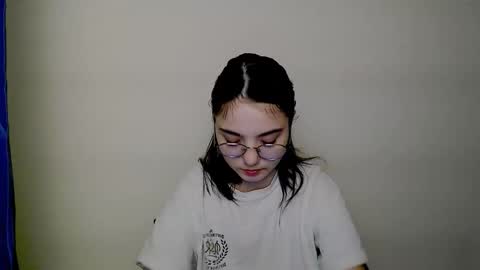 azumi_chan_ online show from 12, 1, 2026