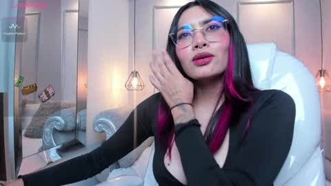 Azura online show from 15, 1, 2025