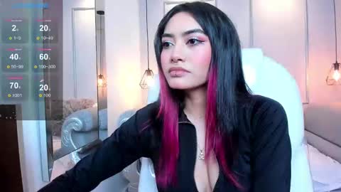 Azura online show from 8, 2, 2025