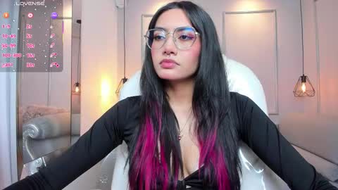 Azura online show from 27, 10, 2025