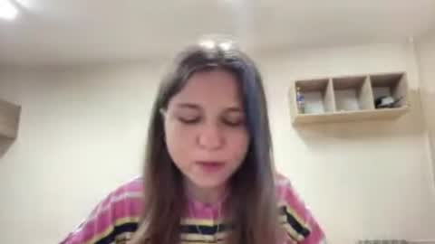Snapshot of azzieheberly chatting on 26, 6, 2026 Niki online show from 26, 6, 2026